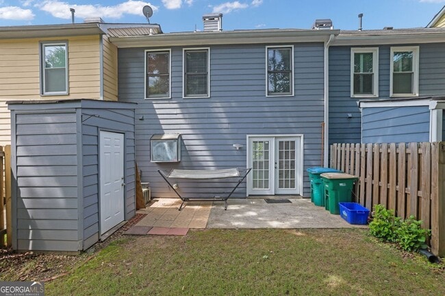 Building Photo - 255 Triple Oaks Dr