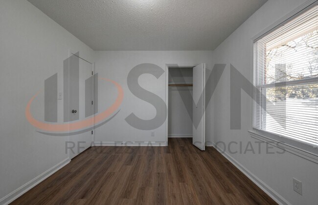 Building Photo - Enjoy Modern Living in This Beautifully Updated 3BR, 1.5BA Durham Home!