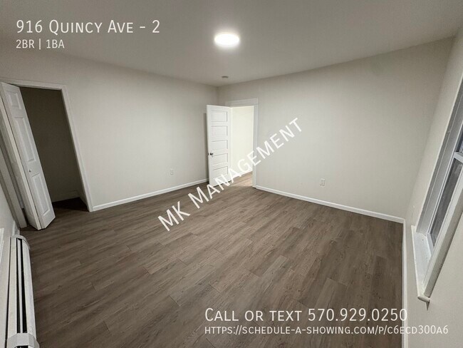 Building Photo - 916 Quincy Ave