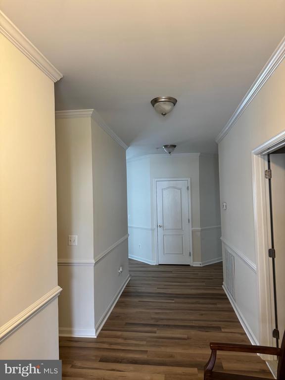 Primary Photo - 622 Oyster Bay Pl