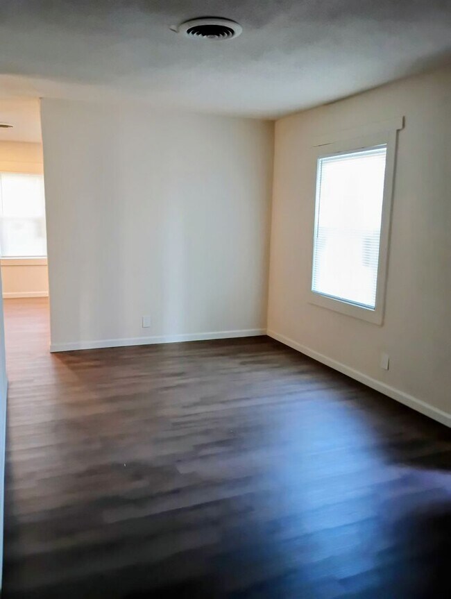 Building Photo - New Remodel- HOLIDAY SPECIAL- FIRST FULL M...