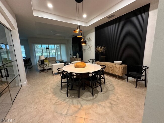 Building Photo - 12454 Kentwood Ave