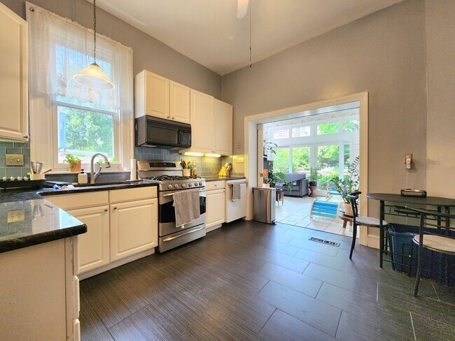 Building Photo - Elegant, spacious, modern Victorian in the...