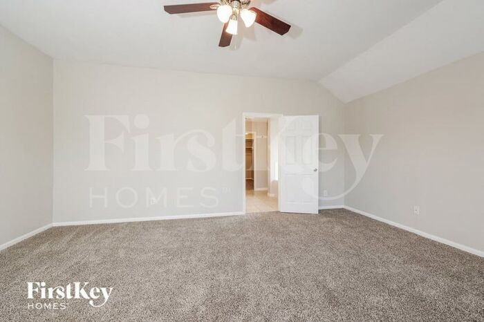 Building Photo - 8319 Loetsch Ridge Way