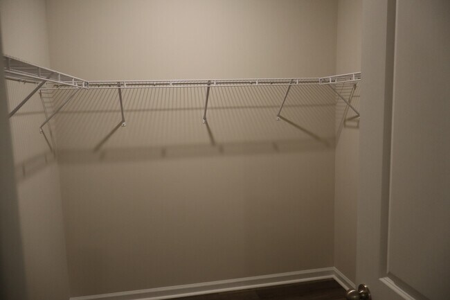 Building Photo - 1099 Flintshire Dr