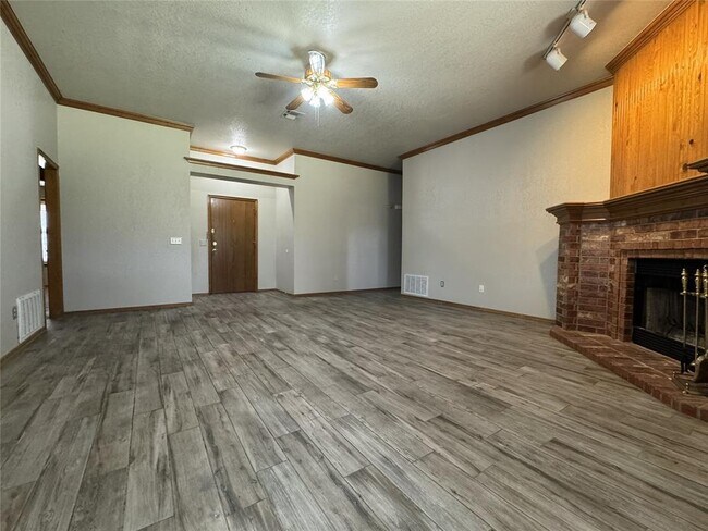 Building Photo - 13320 Cayman Ln