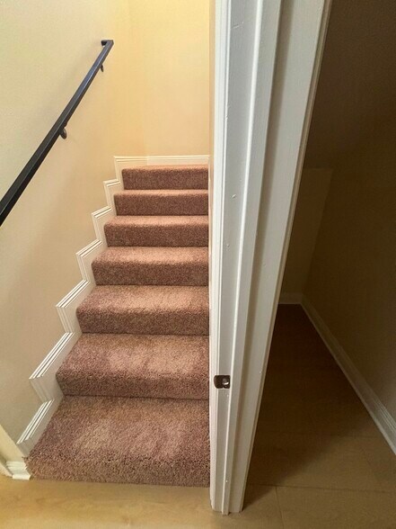 Building Photo - 314 E 120th St