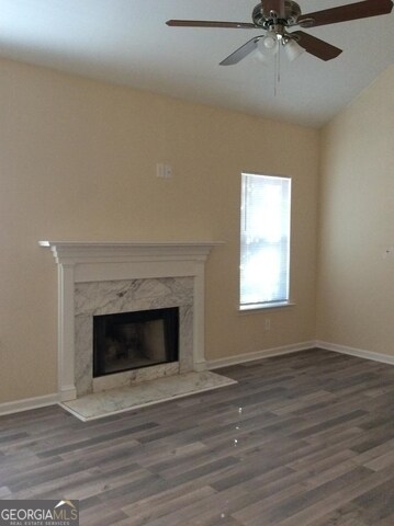 Building Photo - 5987 Sherwood Trace