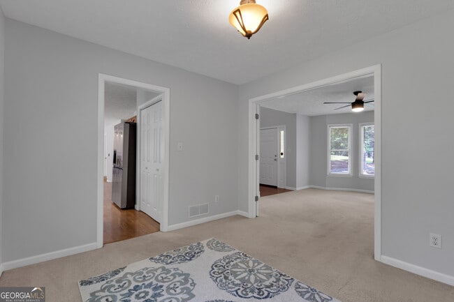 Building Photo - 115 Rockhurst Chase