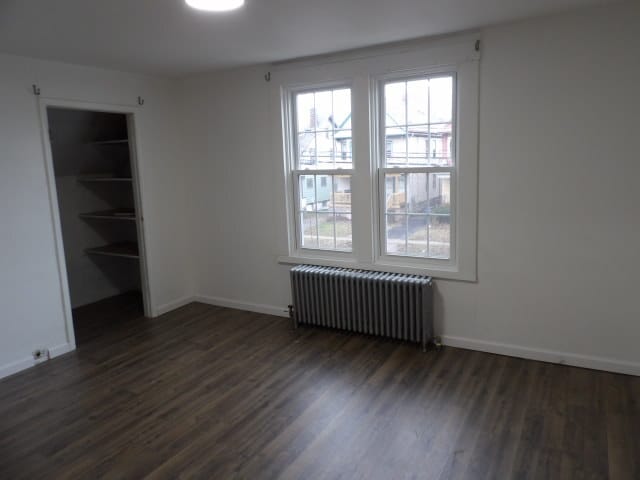 Building Photo - 65 Deerfield Ave