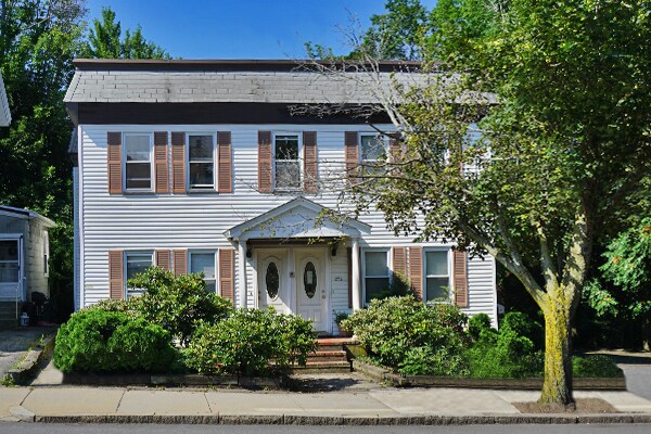 Building Photo - 254 River St