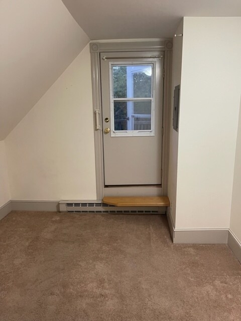 Building Photo - 109 River St