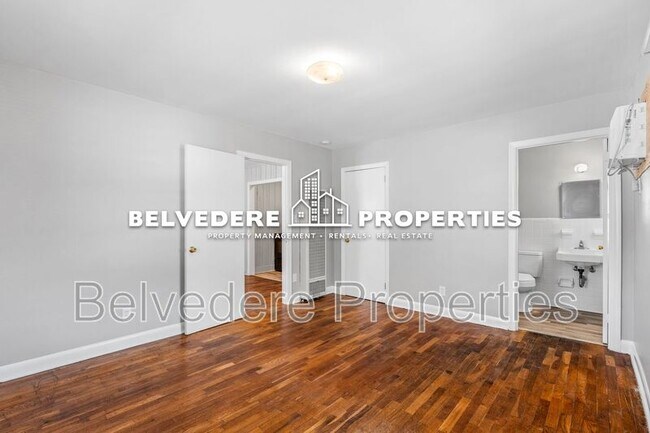 Building Photo - 217 McIver St
