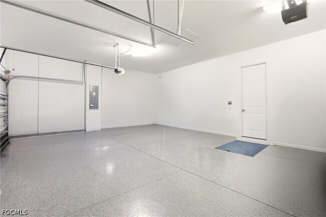 Building Photo - 13991 Binghampton Dr