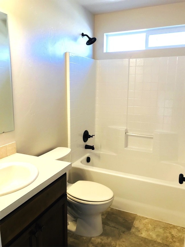 Building Photo - 6705 E Thornton St