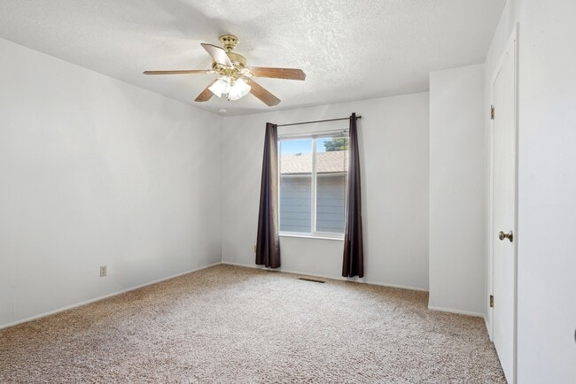 Building Photo - 1273 N 400 E