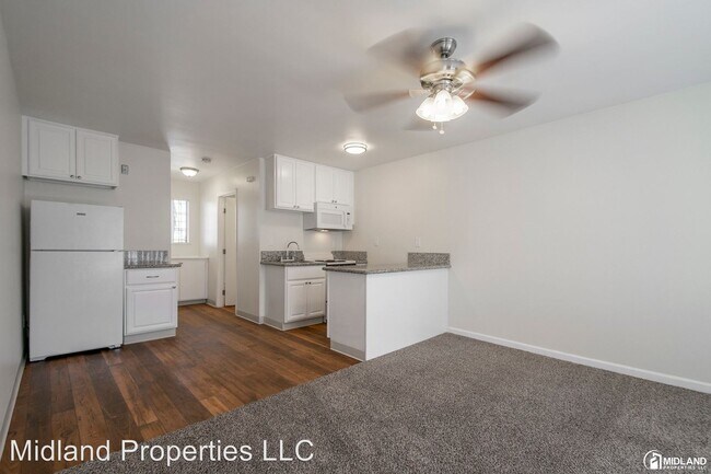 Building Photo - Studio, 1 bath Apartment - 212 Palomar Street