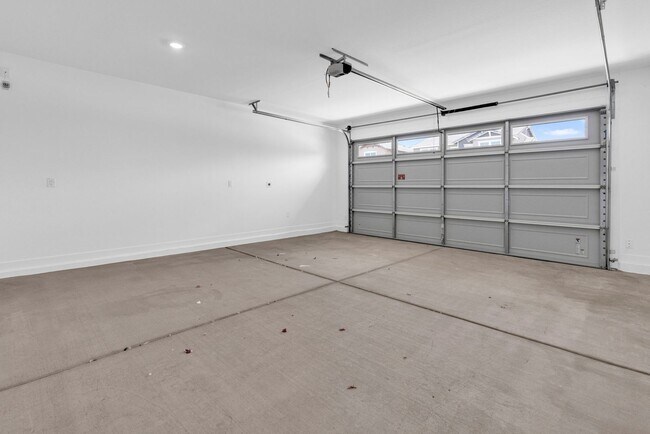 Building Photo - Brand New 4 bed/3 bath in Hawes Crossing C...