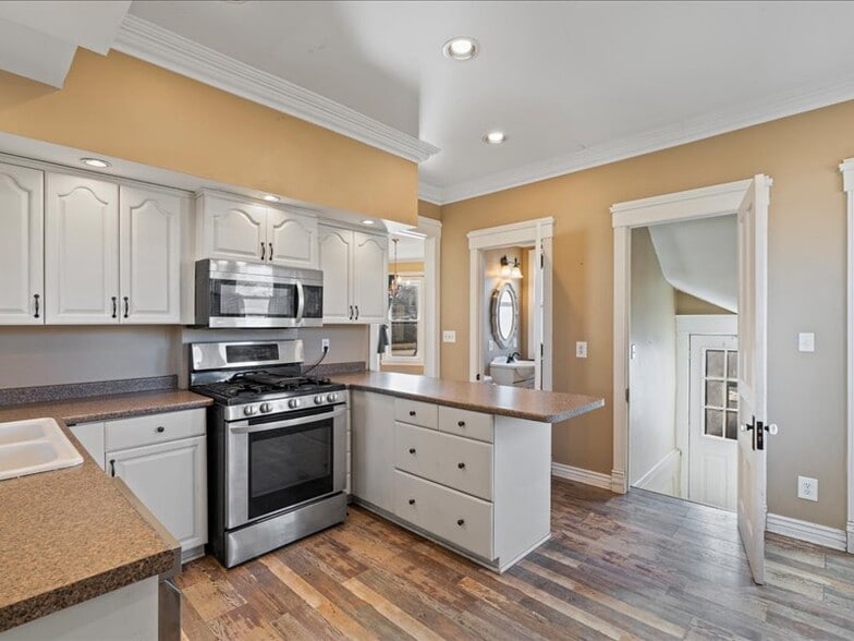 Building Photo - 1517 9th Ave