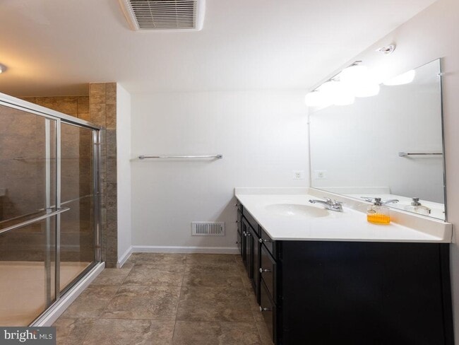 Building Photo - 14766 Malloy Ct