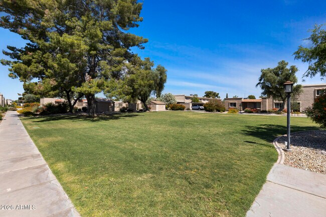 Building Photo - 8348 E Solano Dr