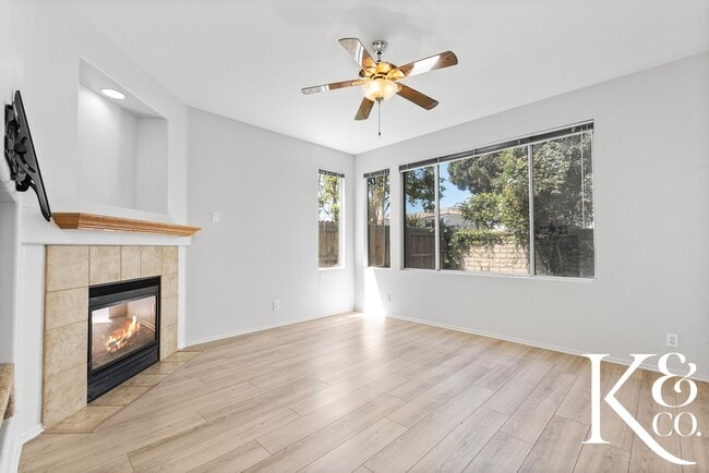 Building Photo - 549 Avenida Magdalena