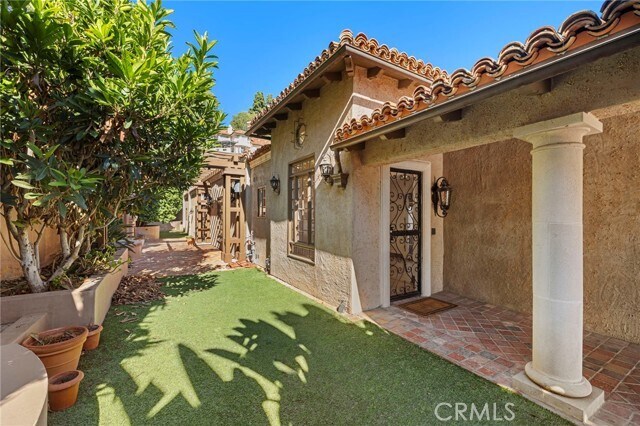 Building Photo - 1316 Beverly Grove Pl