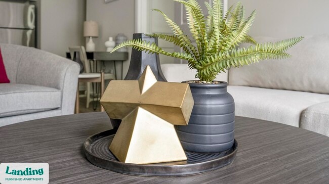 Building Photo - 170 Emery Ave NW