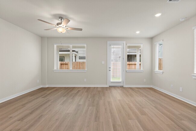 Building Photo - 10013 Rustic Charm St