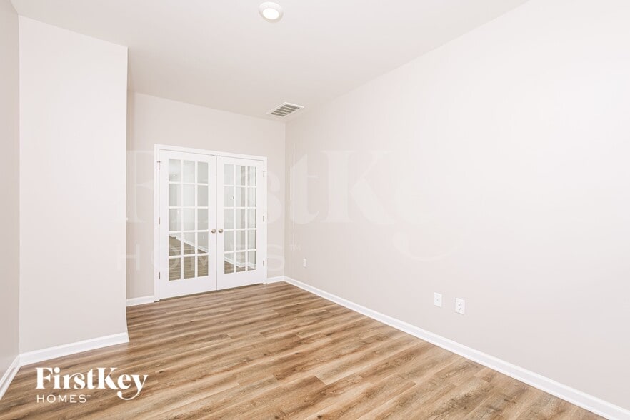 Building Photo - 444 Haywood Glen Dr