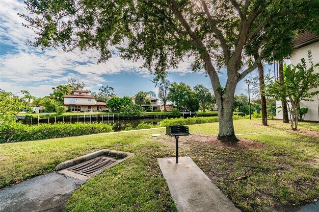 Building Photo - 9001 Tudor Dr