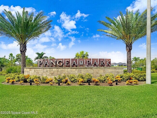 Building Photo - 2988 Pangea Cir