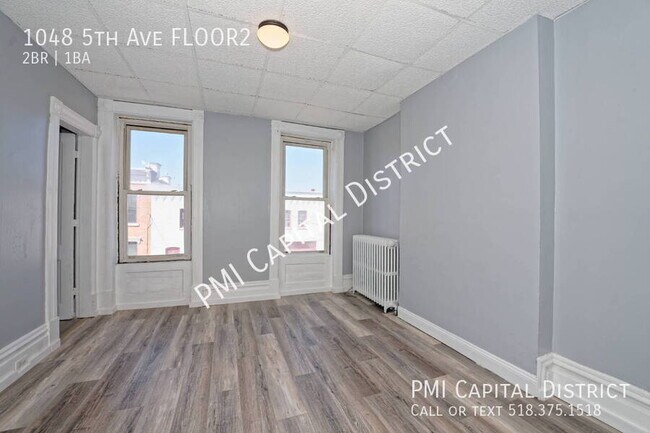 Building Photo - 1048 5th Ave
