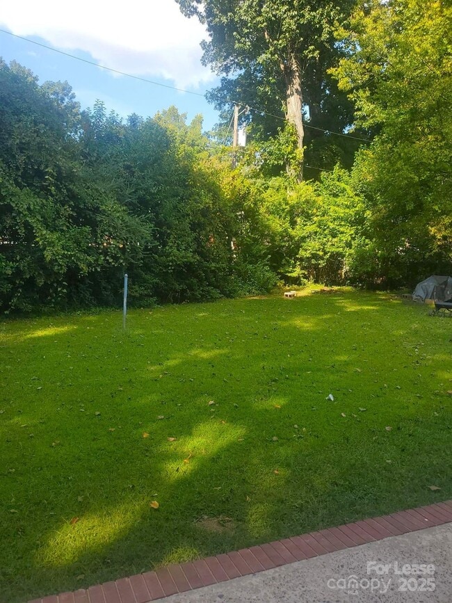 Building Photo - 3405 Erinbrook Ln