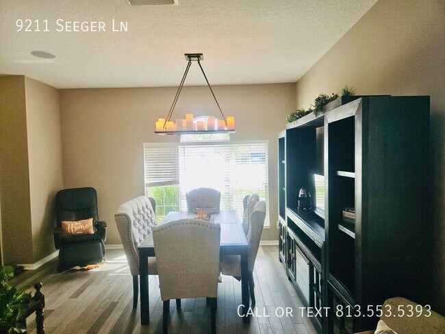 Building Photo - 9211 Seeger Ln