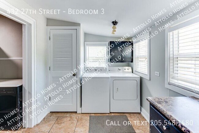 Building Photo - 432 27th St