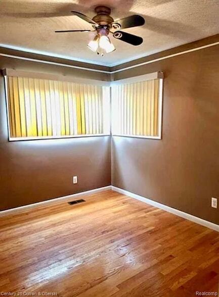 Building Photo - 32200 Fairchild St