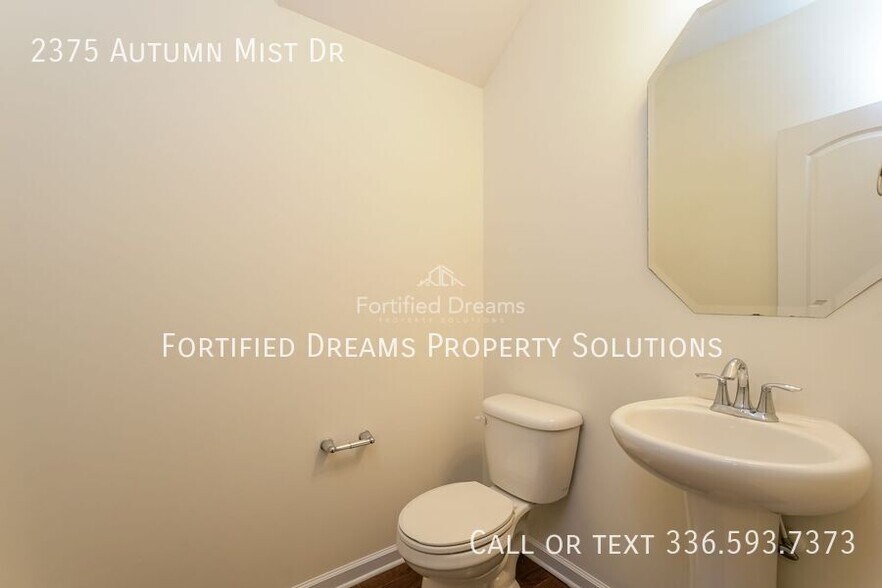 Building Photo - 2375 Autumn Mist Dr