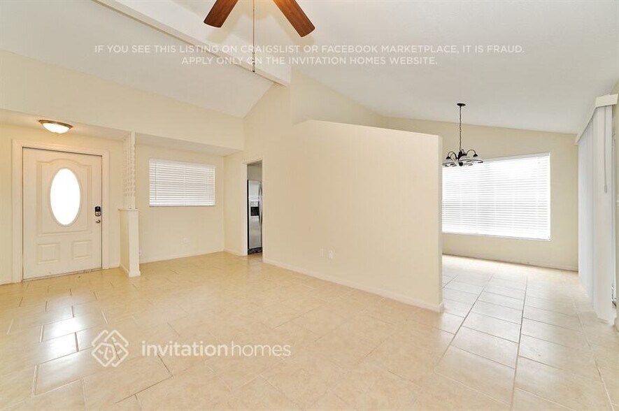 Building Photo - 8229 Greenleaf Cir