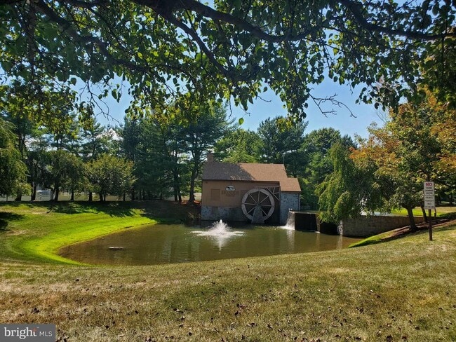 Building Photo - 101 Treymore Ct