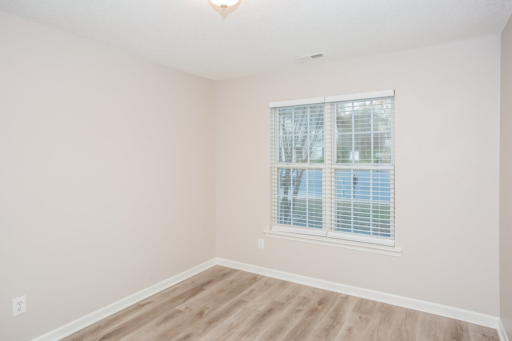 Building Photo - 5839 Mahogany Pl SW