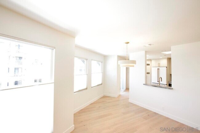Building Photo - 8121 Camino del Sol