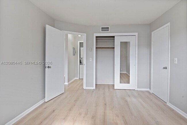 Building Photo - 1610 Shirley Ct