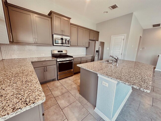 Building Photo - 18102 Pomelo Ln