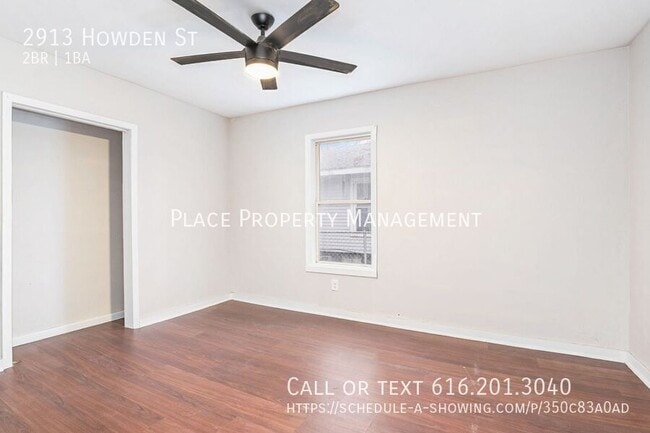 Building Photo - 2913 Howden St