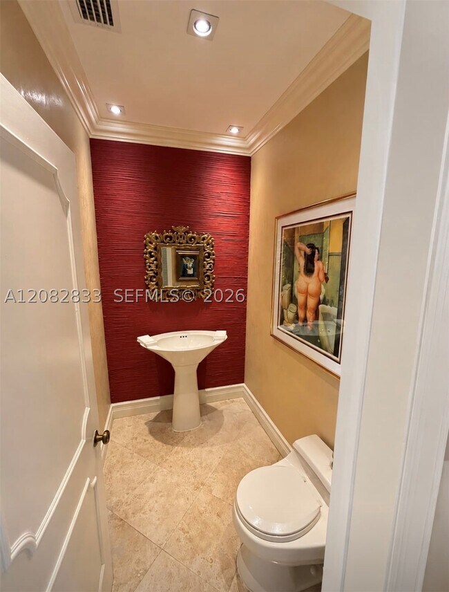 Building Photo - 470 Marquesa Dr