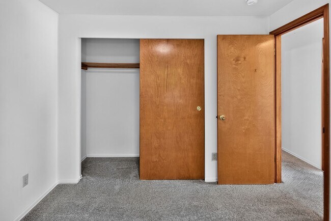 Building Photo - 3805 NW Munson St