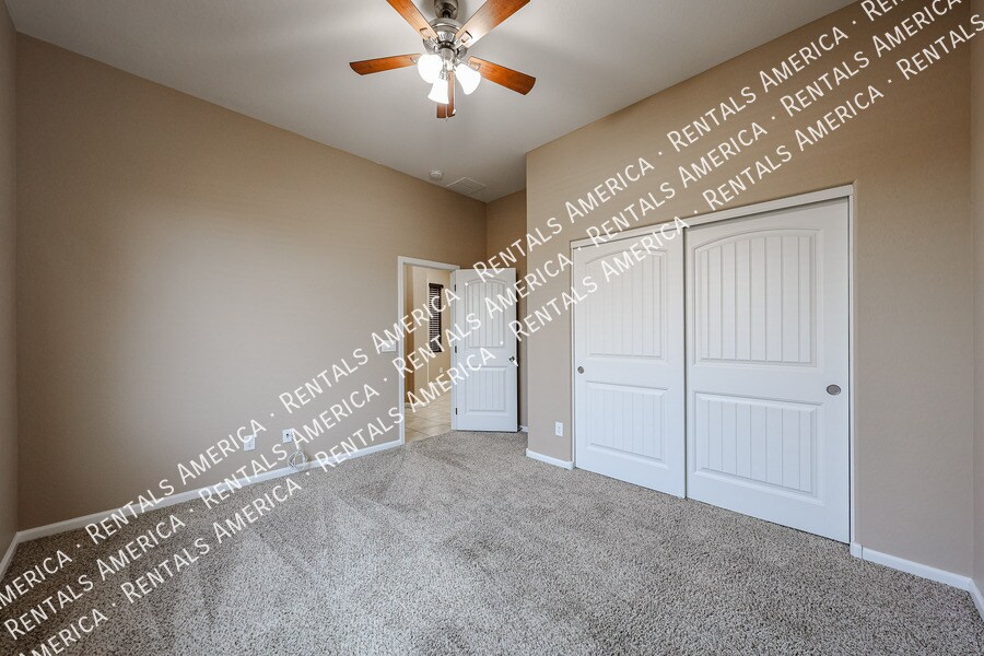 Building Photo - 20856 E Arroyo Verde Dr