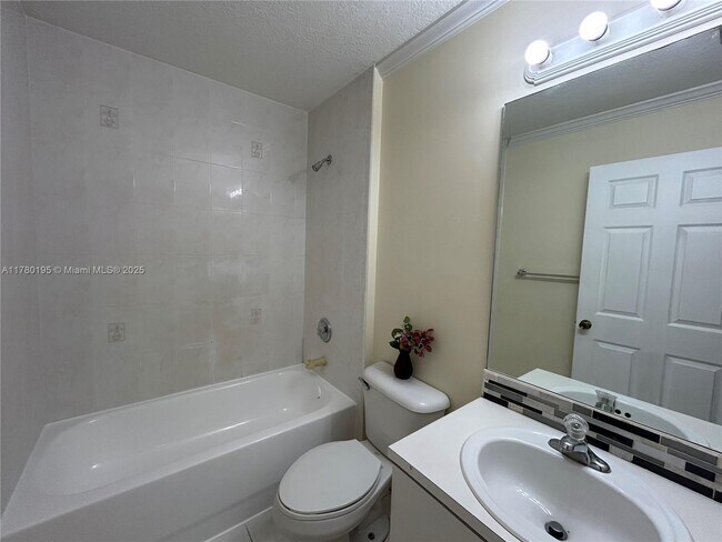 Building Photo - 2279 Anchor Ct