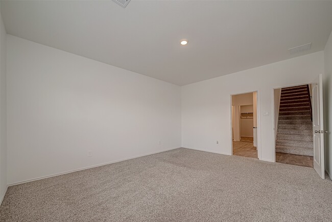 Building Photo - 24330 Elmwood Falls Dr